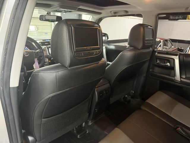 2018 Toyota 4Runner SR5 Premium/Heated Leather Seats/3rd Row Seats/Tow Pkg/Rear Cam - 23066285 - 23