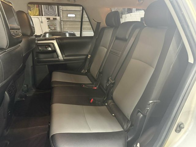 2018 Toyota 4Runner SR5 Premium/Heated Leather Seats/3rd Row Seats/Tow Pkg/Rear Cam - 23066285 - 24