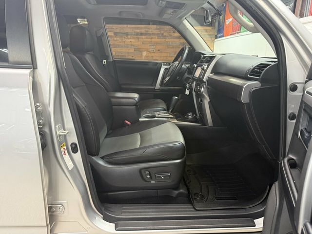 2018 Toyota 4Runner SR5 Premium/Heated Leather Seats/3rd Row Seats/Tow Pkg/Rear Cam - 23066285 - 34