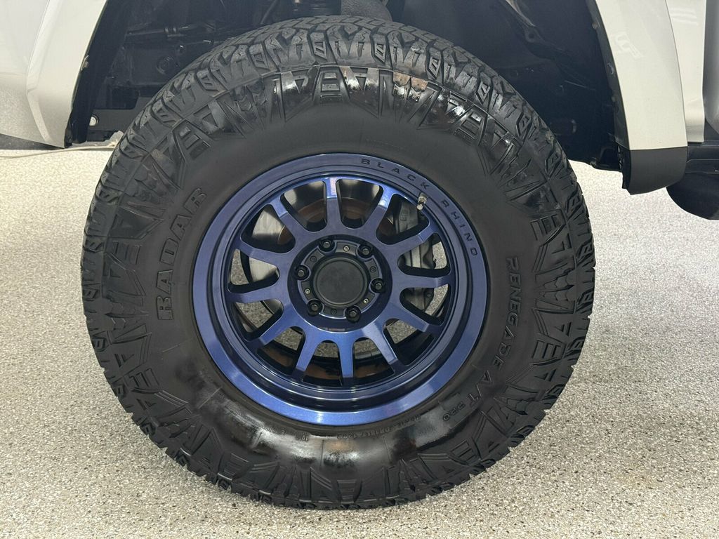 2018 Toyota 4Runner SR5 Premium/Heated Leather Seats/3rd Row Seats/Tow Pkg/Rear Cam - 23066285 - 36