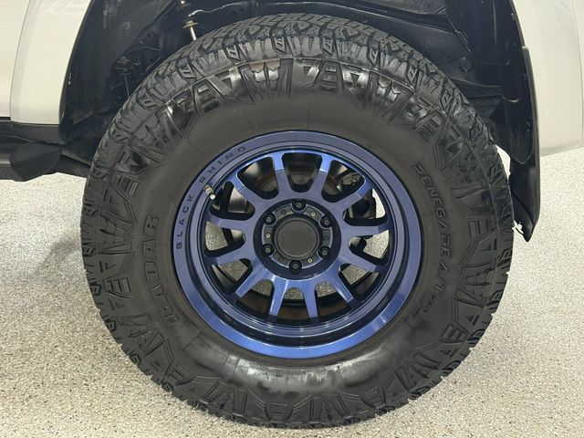 2018 Toyota 4Runner SR5 Premium/Heated Leather Seats/3rd Row Seats/Tow Pkg/Rear Cam - 23066285 - 37