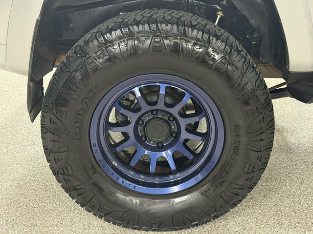 2018 Toyota 4Runner SR5 Premium/Heated Leather Seats/3rd Row Seats/Tow Pkg/Rear Cam - 23066285 - 38