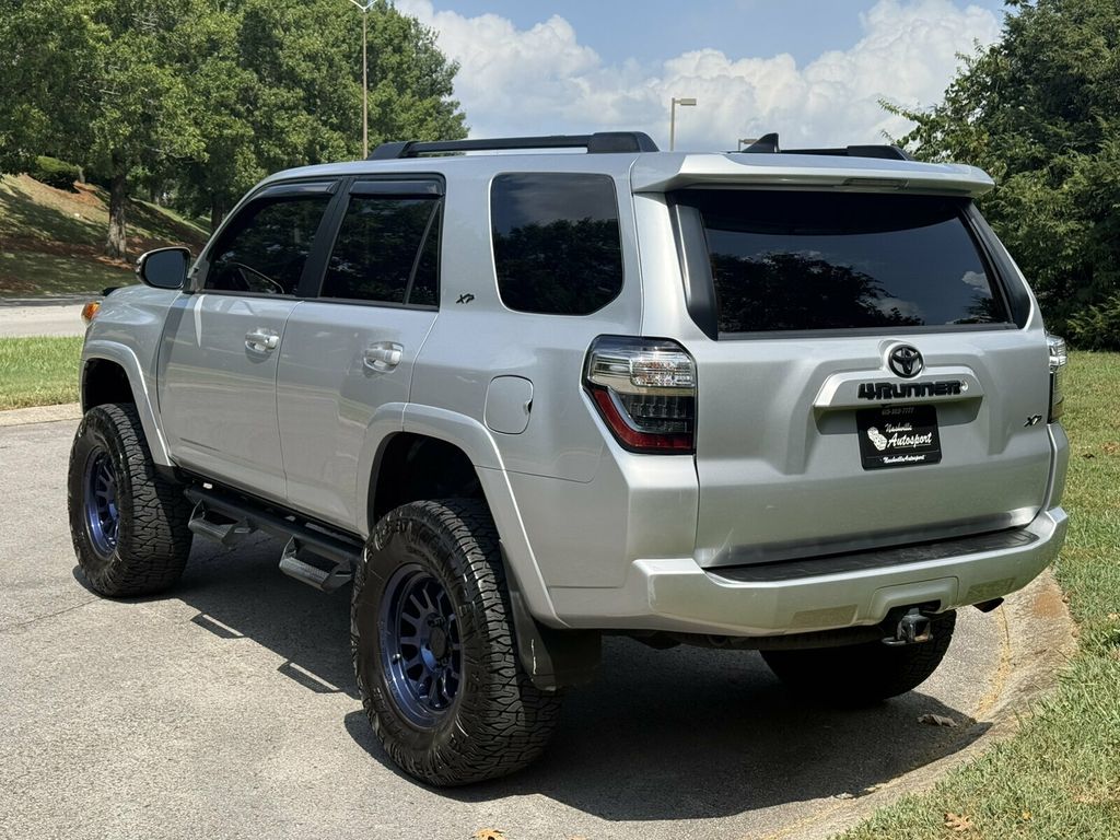 2018 Toyota 4Runner SR5 Premium/Heated Leather Seats/3rd Row Seats/Tow Pkg/Rear Cam - 23066285 - 3