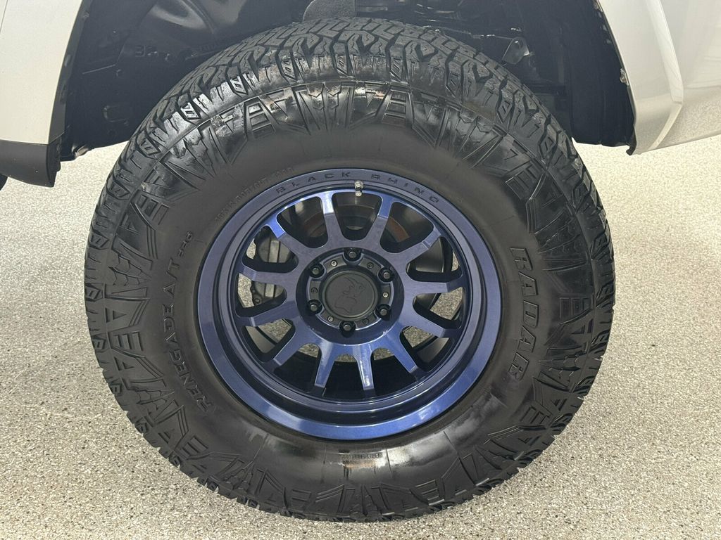 2018 Toyota 4Runner SR5 Premium/Heated Leather Seats/3rd Row Seats/Tow Pkg/Rear Cam - 23066285 - 39