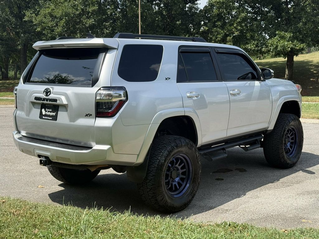 2018 Toyota 4Runner SR5 Premium/Heated Leather Seats/3rd Row Seats/Tow Pkg/Rear Cam - 23066285 - 5