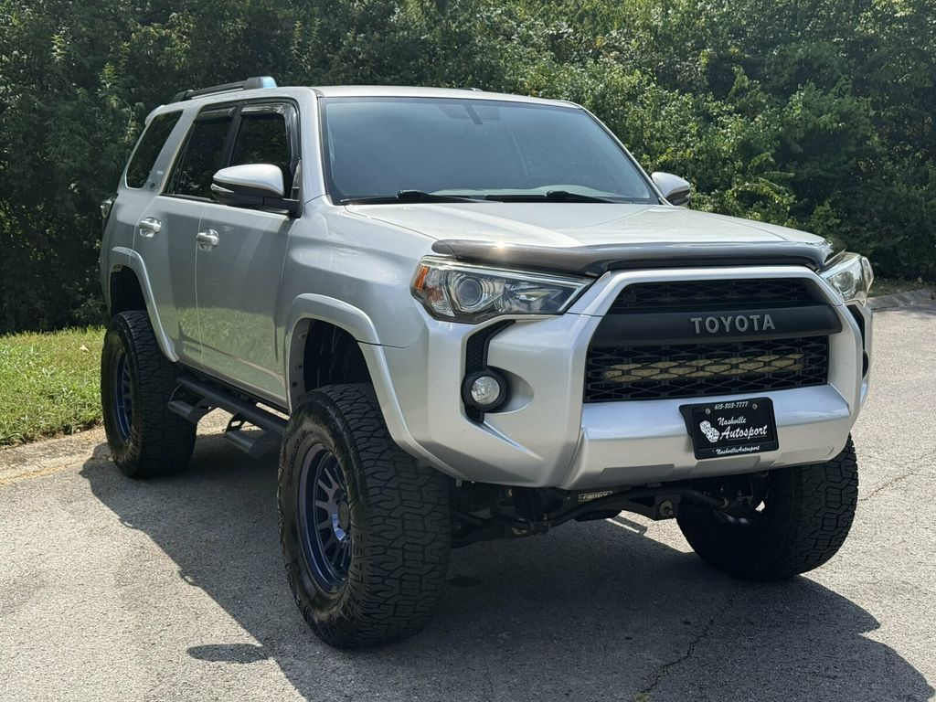 2018 Toyota 4Runner SR5 Premium/Heated Leather Seats/3rd Row Seats/Tow Pkg/Rear Cam - 23066285 - 7