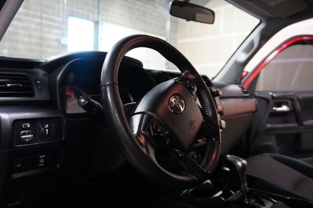 2018 Toyota 4Runner TRD Off Road 4WD - 23025529 - 9