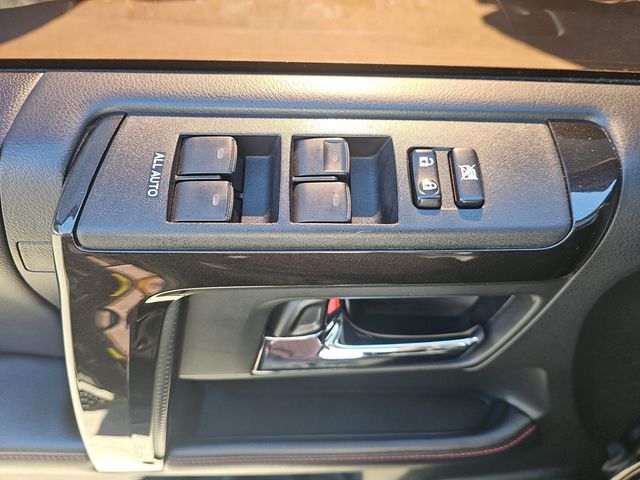 2018 Toyota 4Runner TRD Off Road 4WD - 23007350 - 18