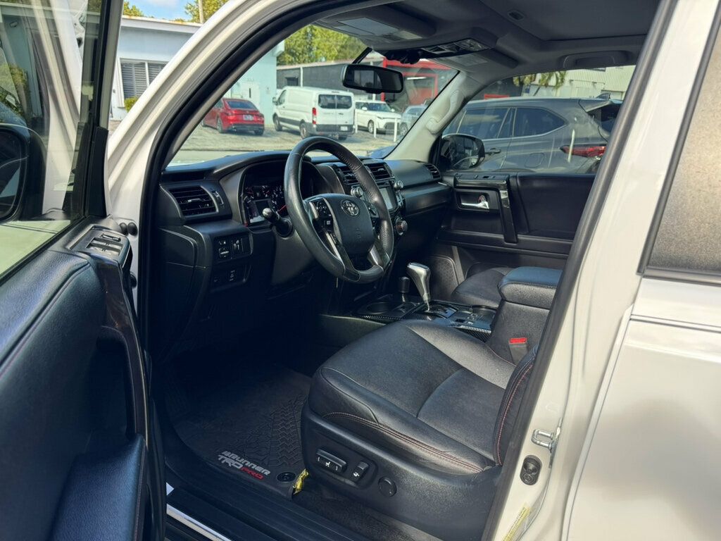 2018 Toyota 4Runner TRD Off Road 4WD - 23101077 - 13