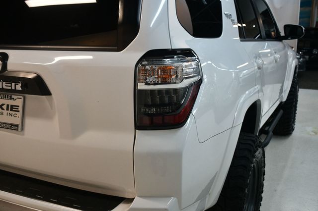 2018 Toyota 4Runner TRD Off Road 4WD - 22941496 - 12