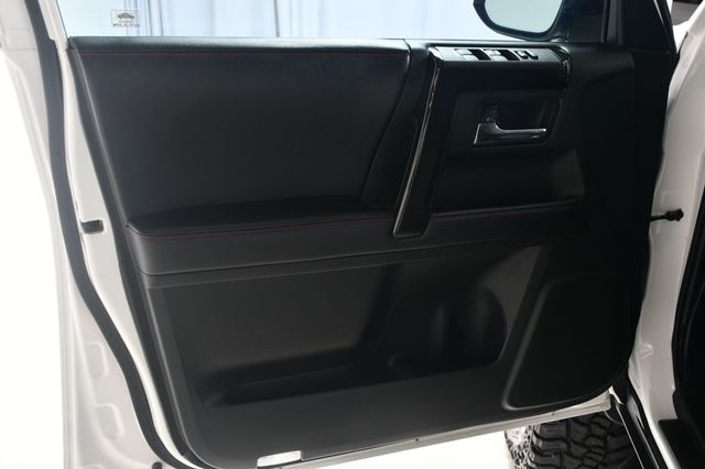 2018 Toyota 4Runner TRD Off Road 4WD - 22941496 - 24