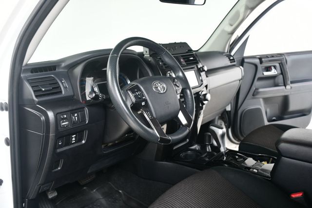 2018 Toyota 4Runner TRD Off Road 4WD - 22941496 - 28