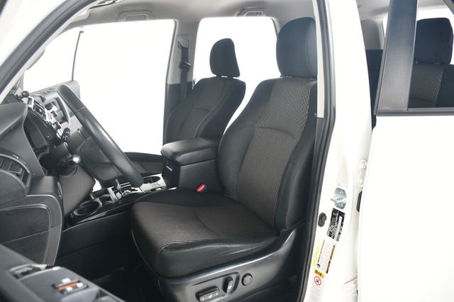 2018 Toyota 4Runner TRD Off Road 4WD - 22941496 - 32