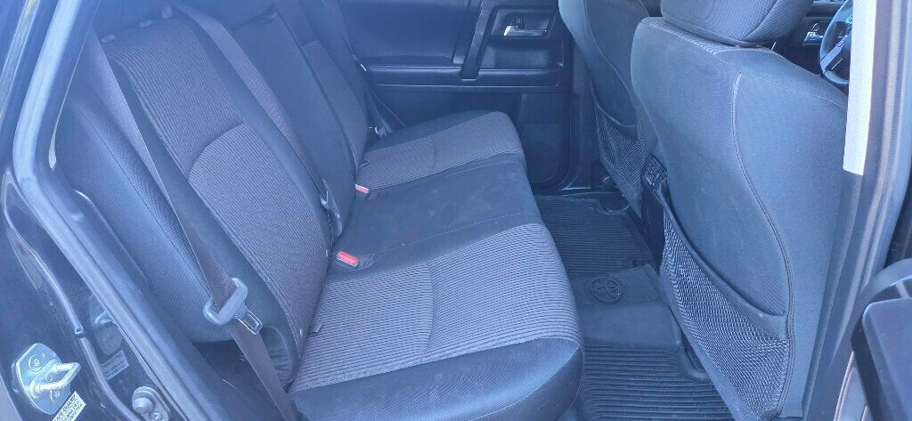 2018 Toyota 4Runner TRD Off Road 4WD - 23027755 - 17