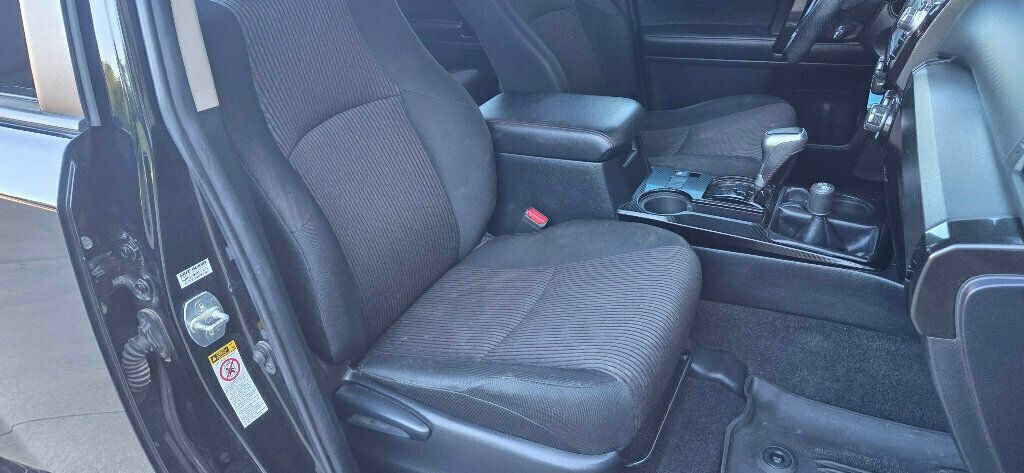 2018 Toyota 4Runner TRD Off Road 4WD - 23027755 - 21