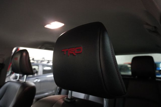 2018 Toyota 4Runner TRD Off Road Premium 4WD - 22962656 - 9