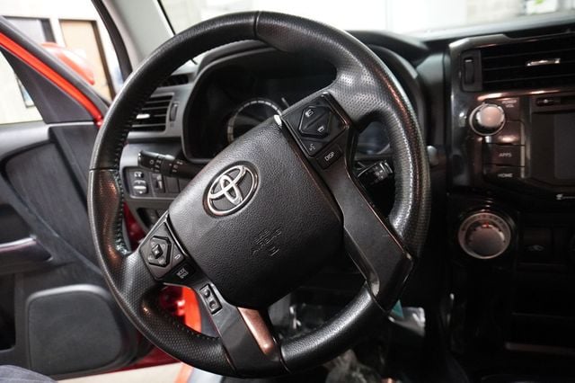 2018 Toyota 4Runner TRD Off Road Premium 4WD - 22962656 - 10