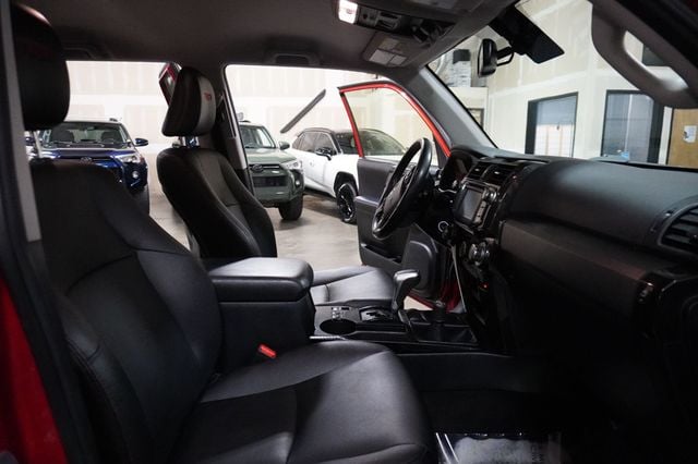 2018 Toyota 4Runner TRD Off Road Premium 4WD - 22962656 - 5