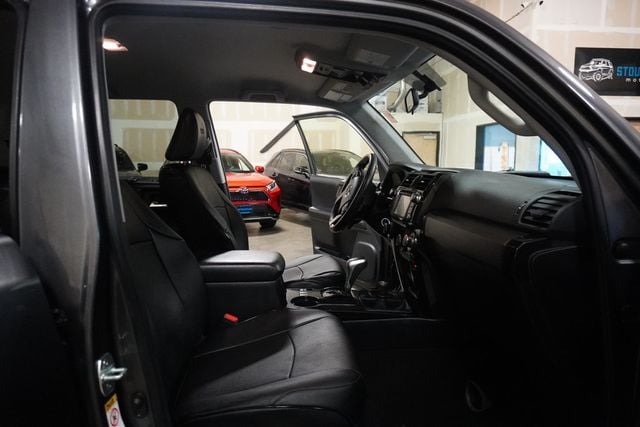 2018 Toyota 4Runner TRD Off Road Premium 4WD - 22988918 - 5