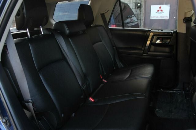 2018 Toyota 4Runner TRD-OFF ROAD PREMIUM W/ LEATHER, MOONROOF - 23066466 - 10