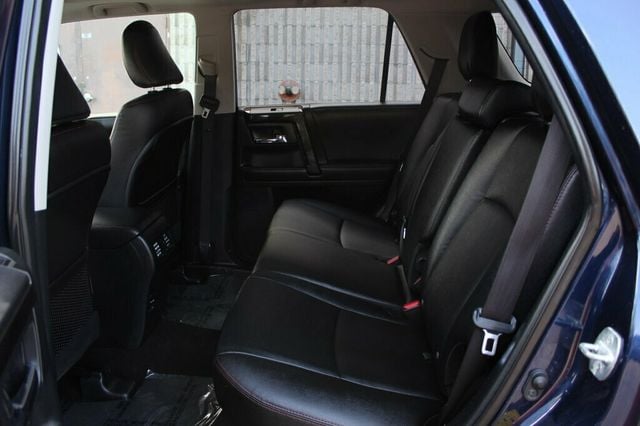 2018 Toyota 4Runner TRD-OFF ROAD PREMIUM W/ LEATHER, MOONROOF - 23066466 - 24