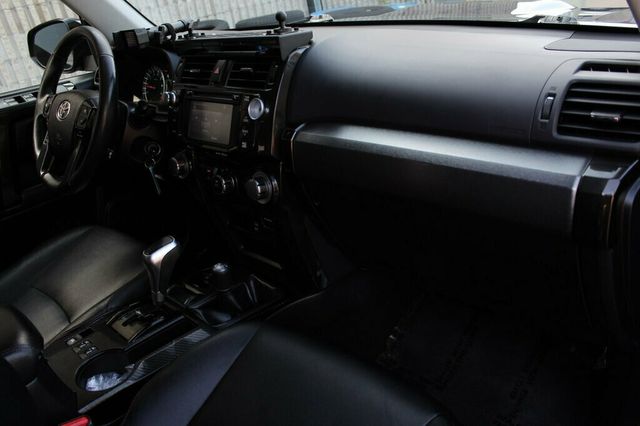 2018 Toyota 4Runner TRD-OFF ROAD PREMIUM W/ LEATHER, MOONROOF - 23066466 - 8