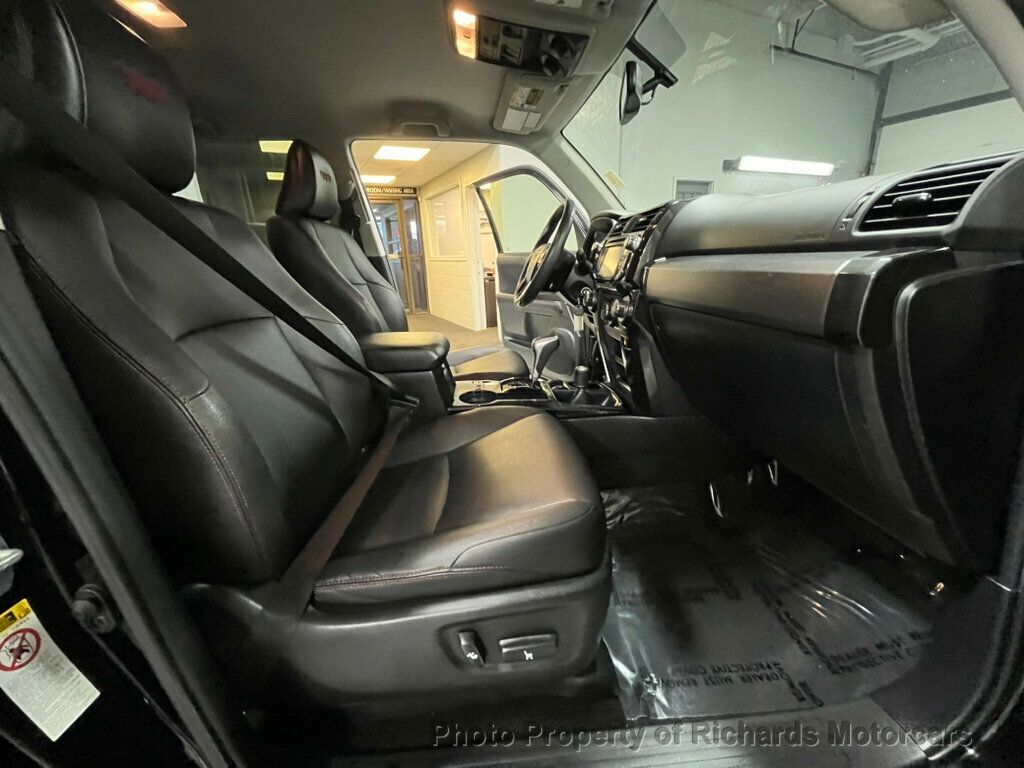 2018 Toyota 4Runner TRD Pro 4WD - 22990626 - 23