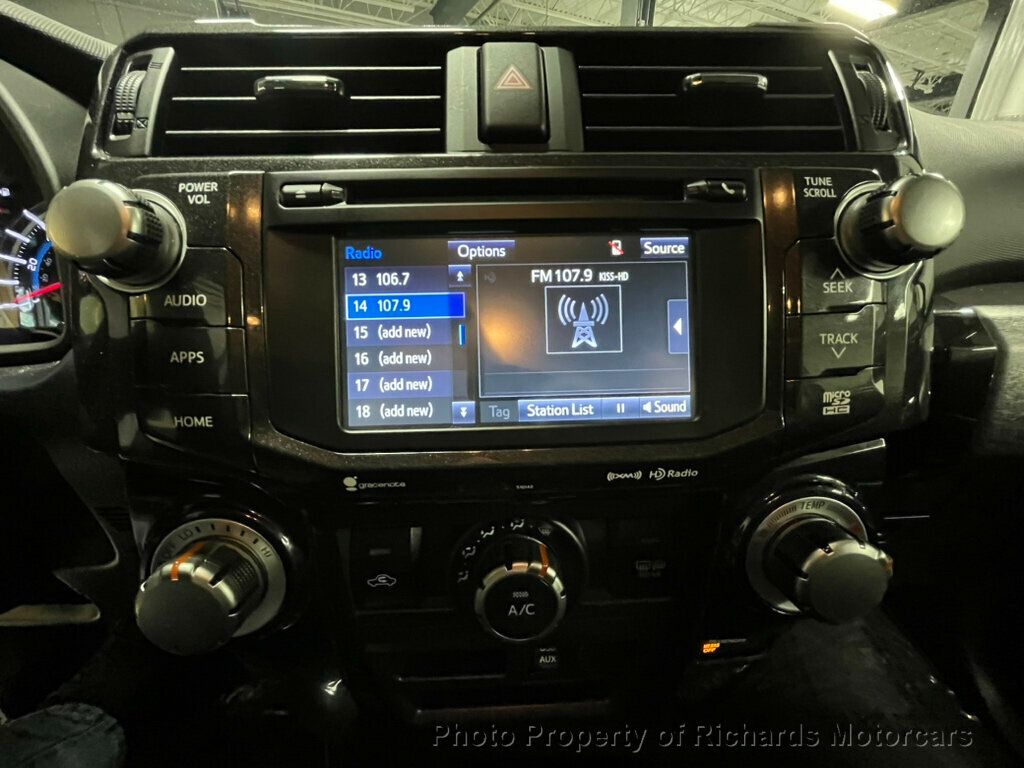 2018 Toyota 4Runner TRD Pro 4WD - 22990626 - 32