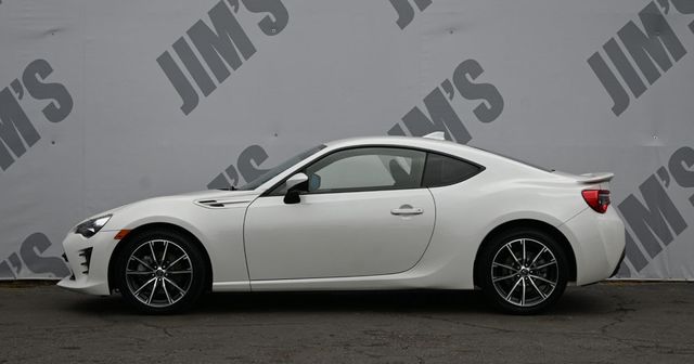 2018 Toyota 86 Coupe - 23031217 - 4