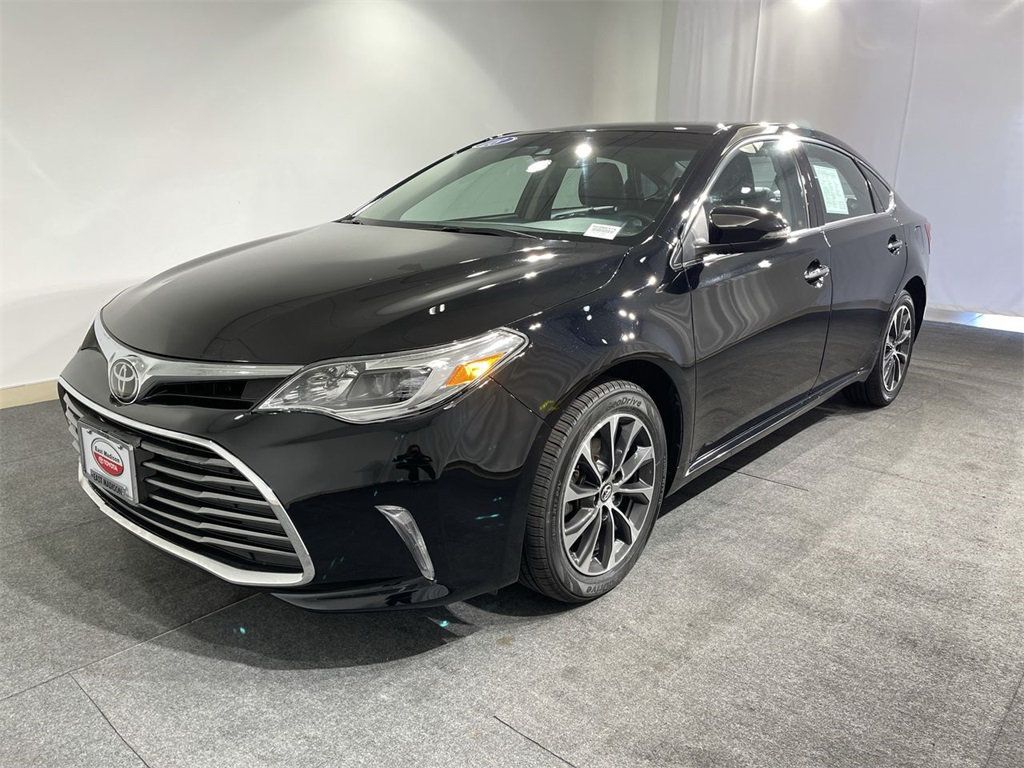 Used 2018 Toyota Avalon 4DR SDN XLE For Sale Madison, WI Used 2018 Toyota Avalon 4DR SDN XLE For Sale Madison, WI