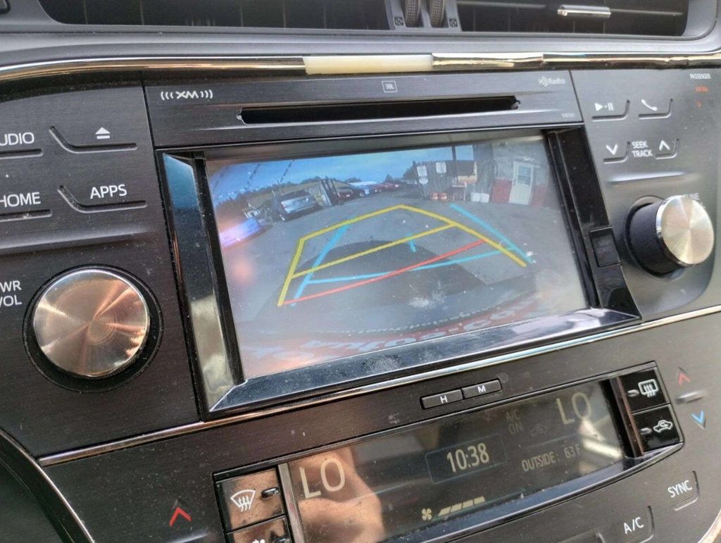 2018 Toyota Avalon Limited - 22931350 - 32