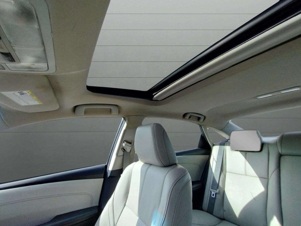 2018 Toyota Avalon Limited - 22931350 - 35