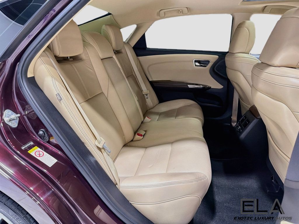 2018 Toyota Avalon Limited - 23063121 - 32