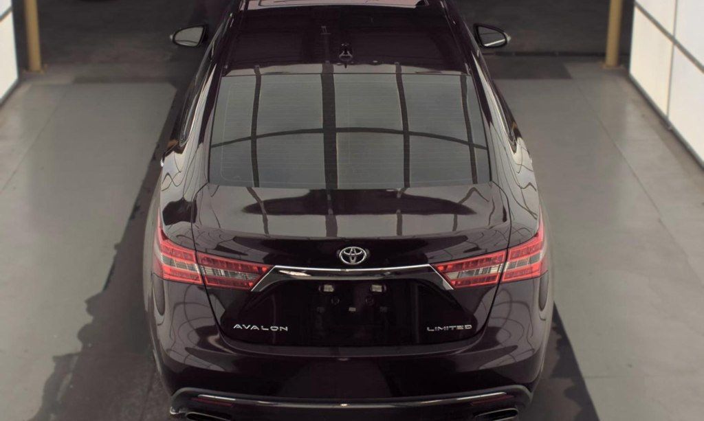 2018 Toyota Avalon Limited - 23063121 - 4