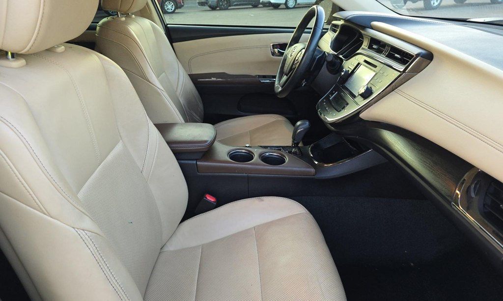 2018 Toyota Avalon Limited - 23063121 - 8