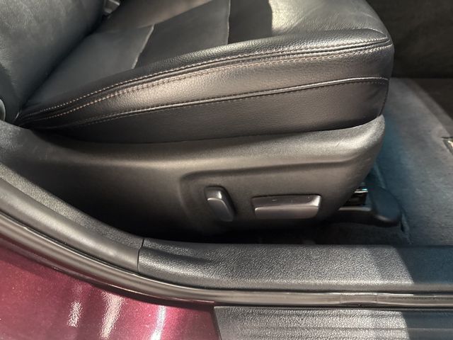 2018 Toyota Avalon XLE - 22967659 - 39