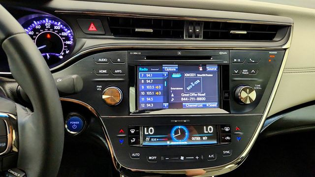 2018 Toyota Avalon Hybrid Limited - 23028832 - 16