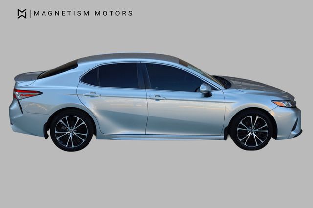 2018 Toyota Camry  - 23002190 - 2