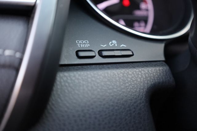 2018 Toyota Camry  - 23002190 - 38