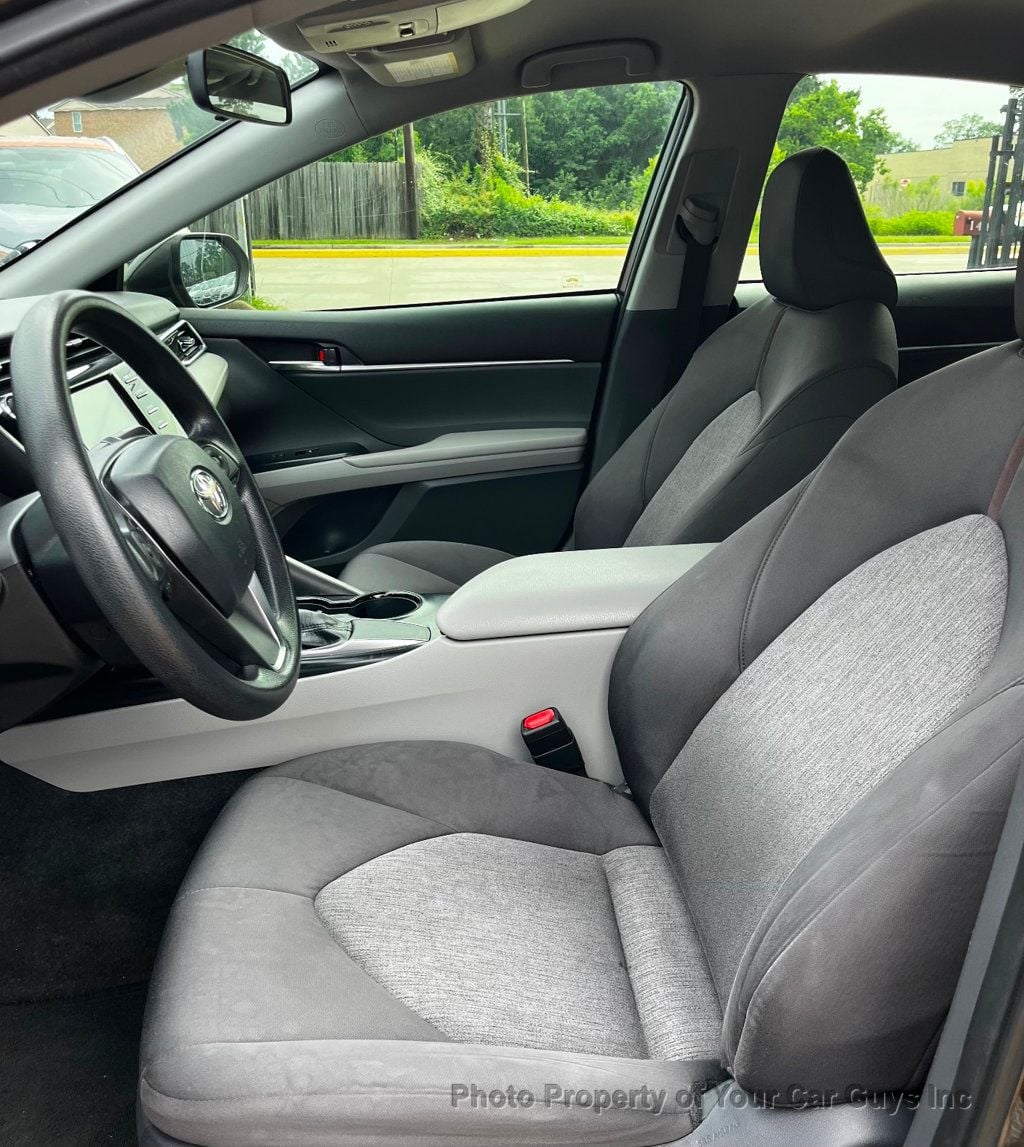 2018 Toyota Camry  - 23041158 - 12