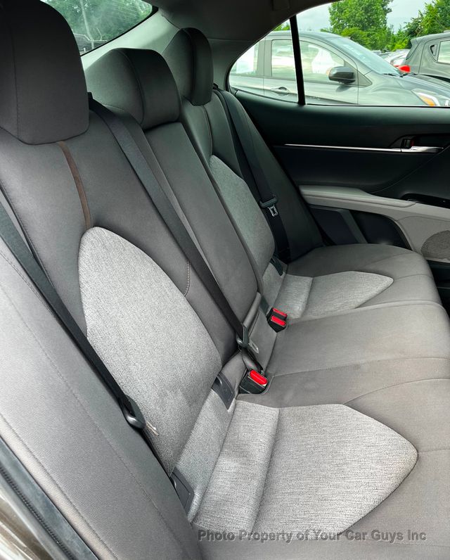 2018 Toyota Camry  - 23041158 - 15