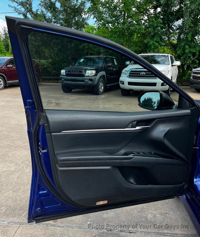2018 Toyota Camry  - 23051991 - 25