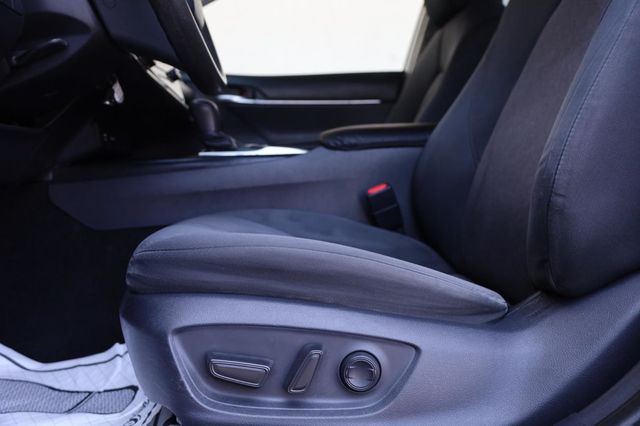 2018 Toyota Camry L - 23043498 - 15