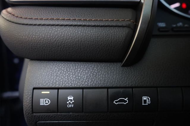 2018 Toyota Camry L - 23043498 - 32