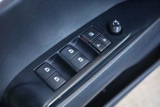 2018 Toyota Camry L - 23043498 - 35