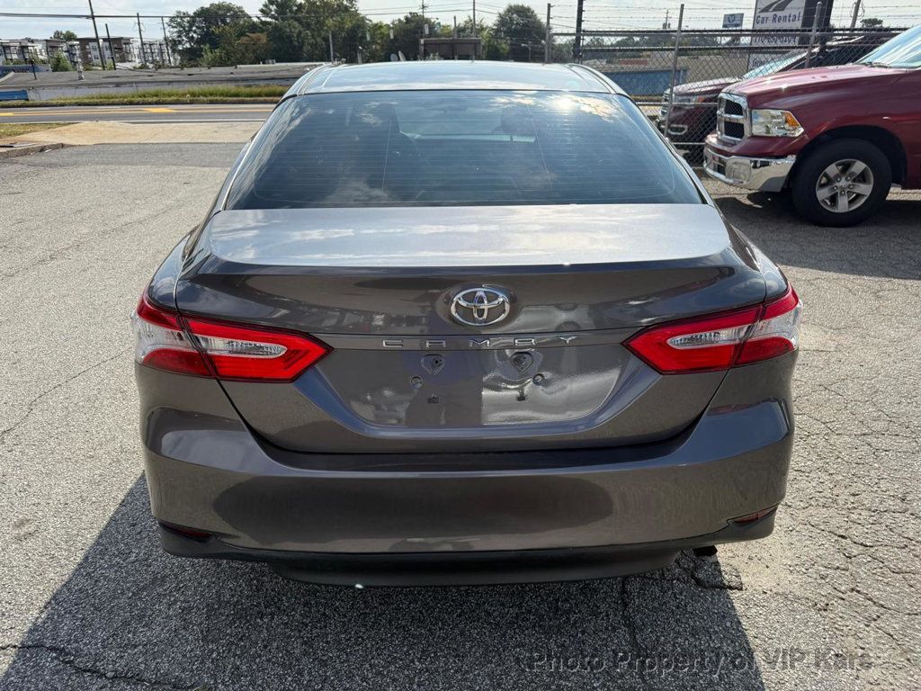 2018 Toyota Camry L photo 5