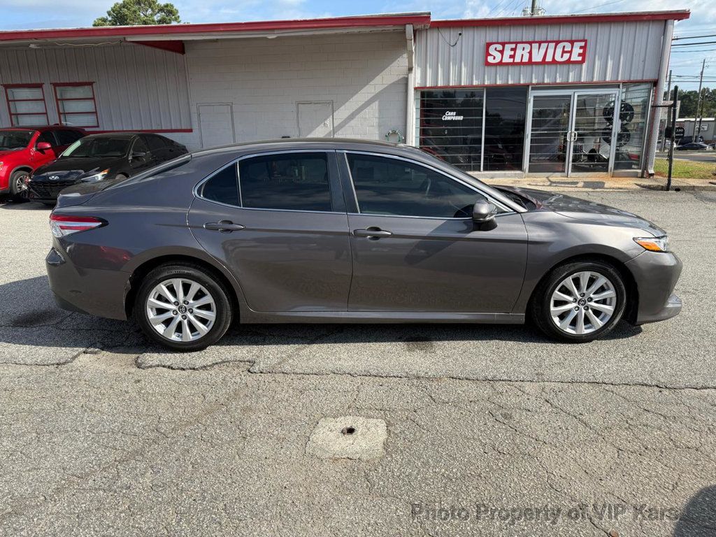 2018 Toyota Camry L photo 6
