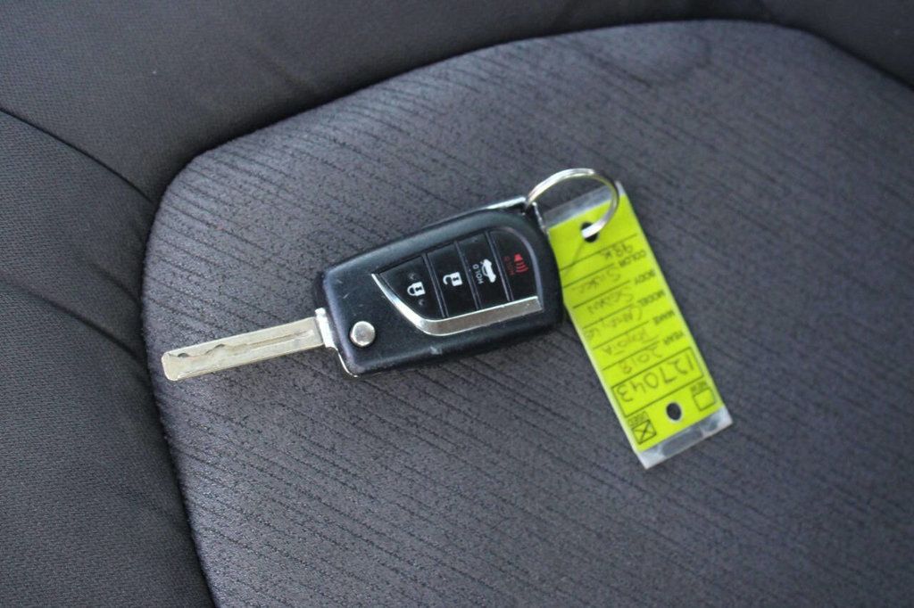 2018 Toyota Camry L Automatic - 22949707 - 27