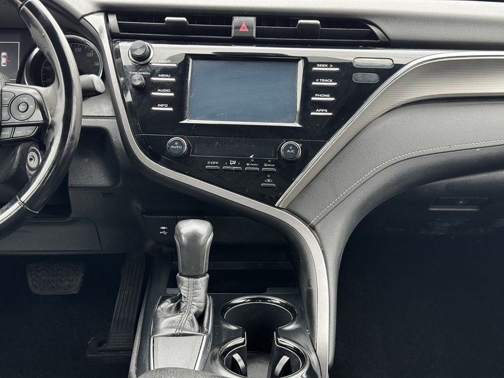 2018 Toyota Camry L Automatic - 22979945 - 17
