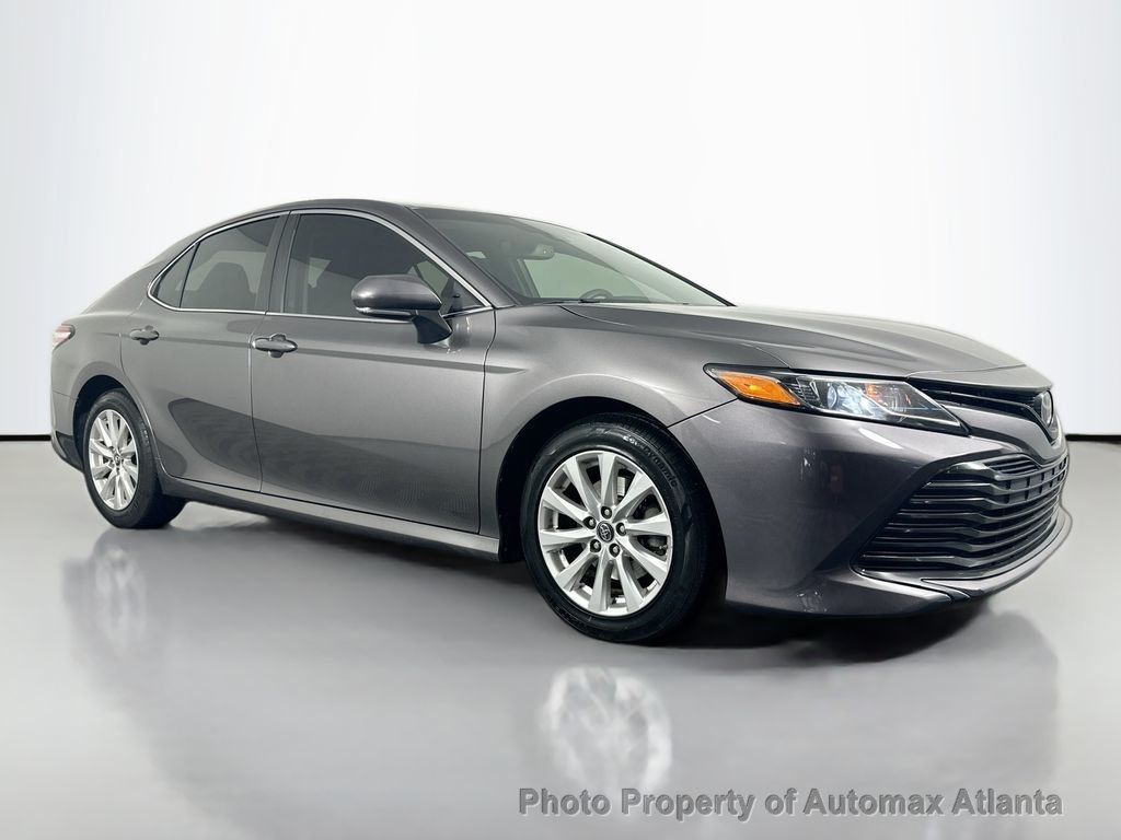 2018 Toyota Camry LE - 22609735 - 2